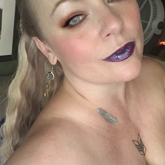 Custom Fashion Designer Farrah Nayka - Picture 9 of 16